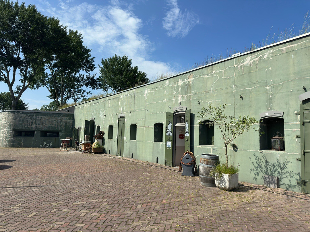 甜蜜英瓦尔酒店主图