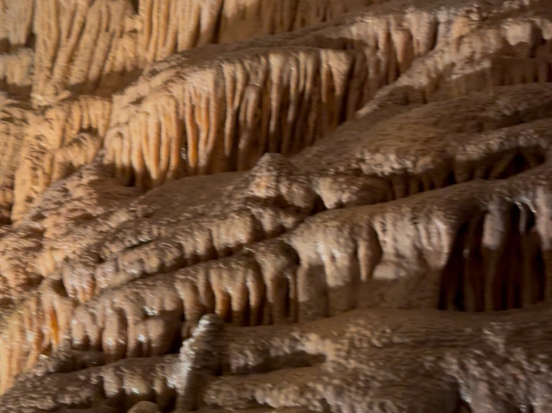 Crystal & Fantasy Caves-Hamilton Parish必去景点