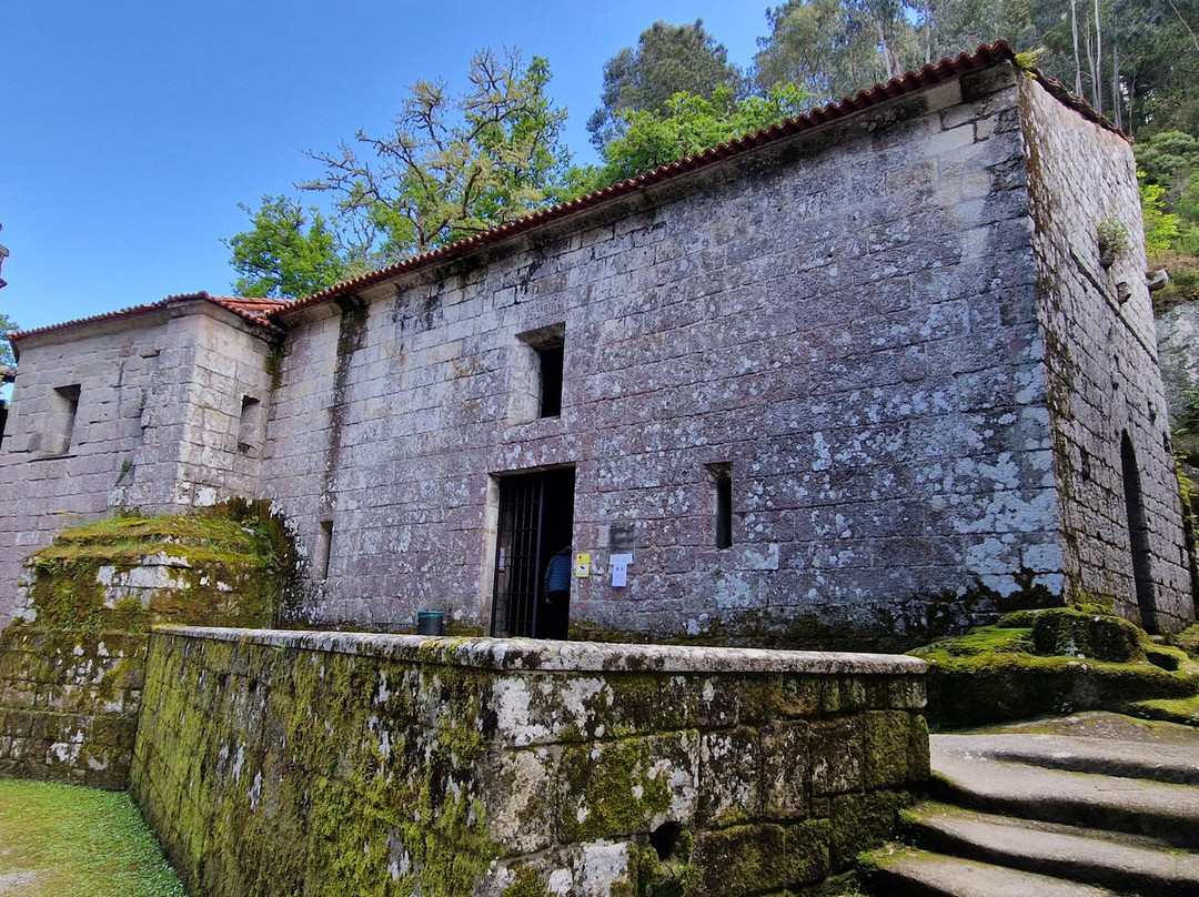Monasterio de San Pedro de Rocas-Esgos必去景点