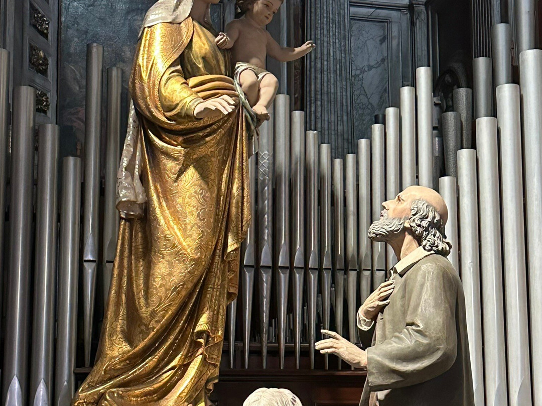 Chiesa di S. Ambrogio-瓦拉泽必去景点
