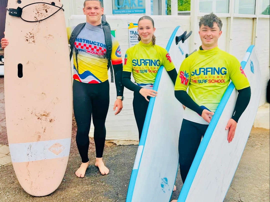 Surfing Woolacombe-伍拉科姆必去景点