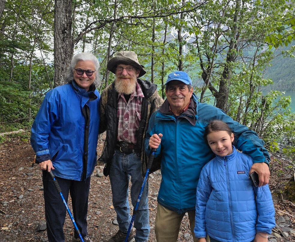 Alaska Gold Panning with Prospector John-Cooper Landing必去景点