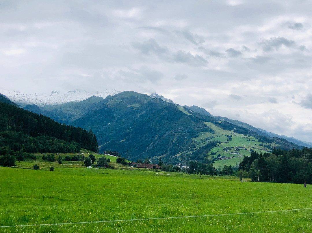 Hotel Lukashansl主图