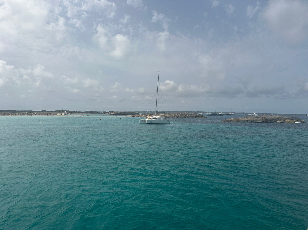 Ibiza Boat Club-博萨海滩必去景点