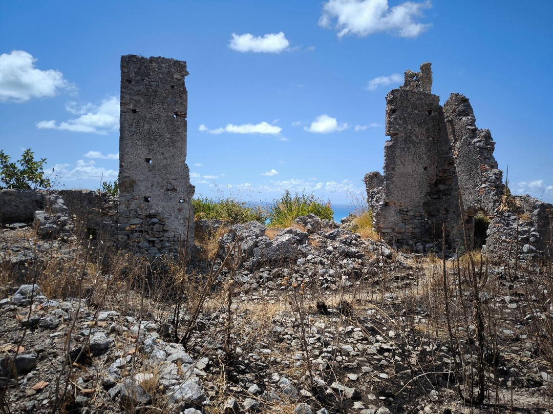 Ruderi di Cirella-迪亚曼泰必去景点