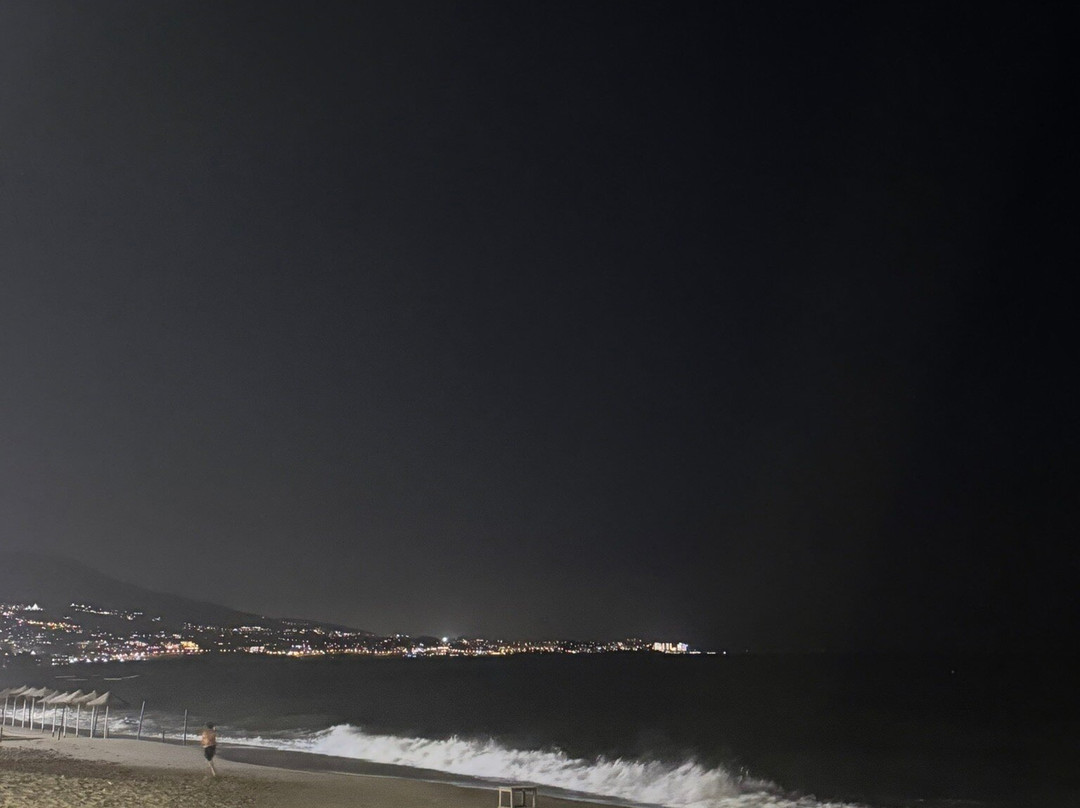 Playa de Fuengirola-福恩吉罗拉必去景点