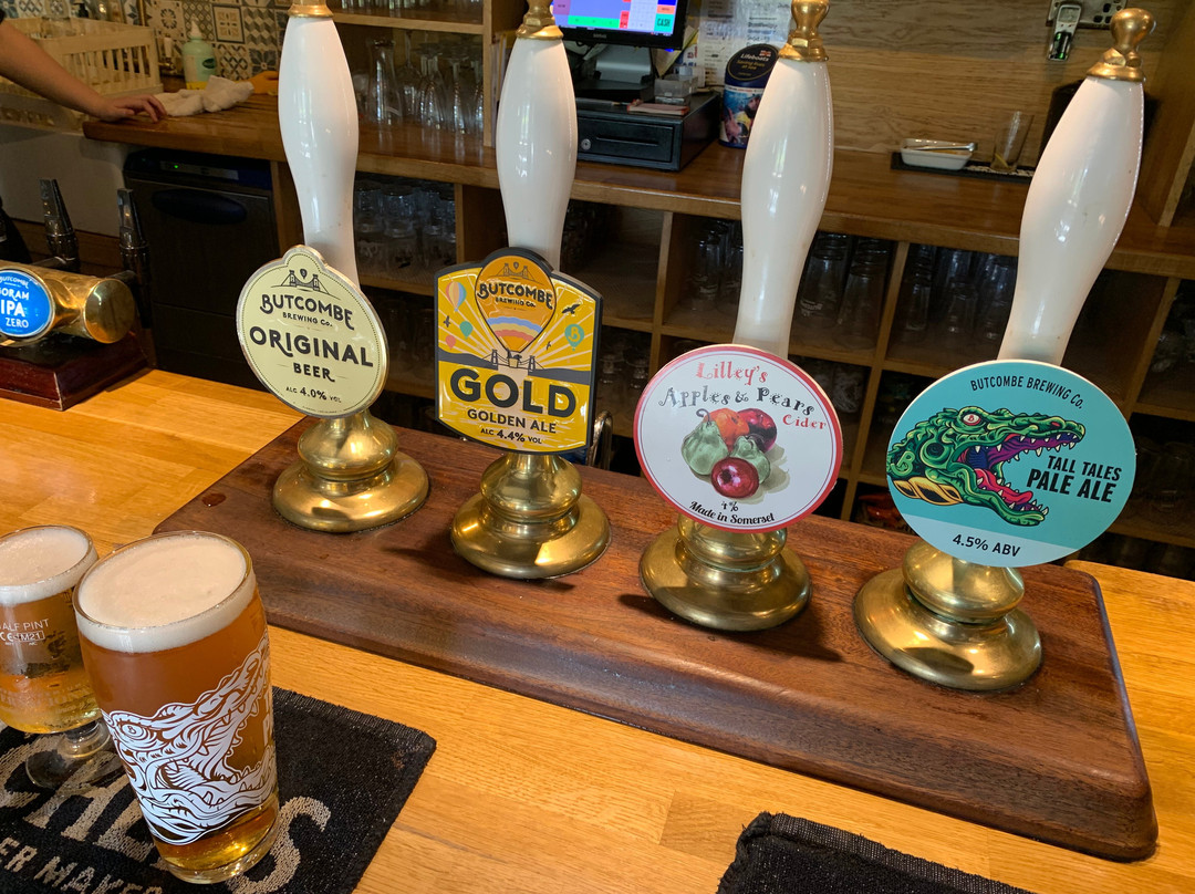 Plume of Feathers主图