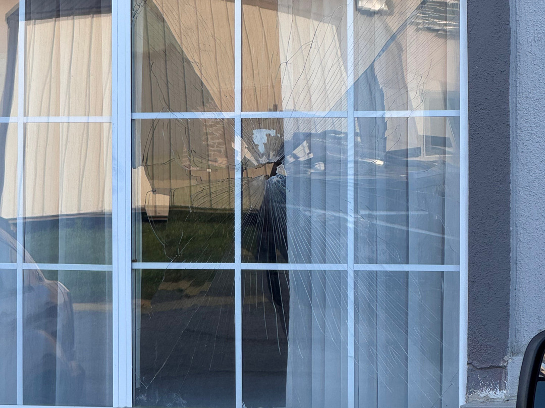 Days Inn by Wyndham Cameron主图