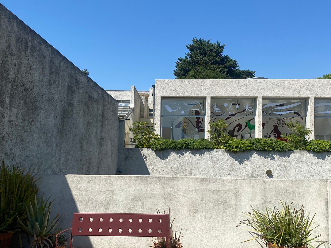 诺埃耶别墅-耶尔必去景点