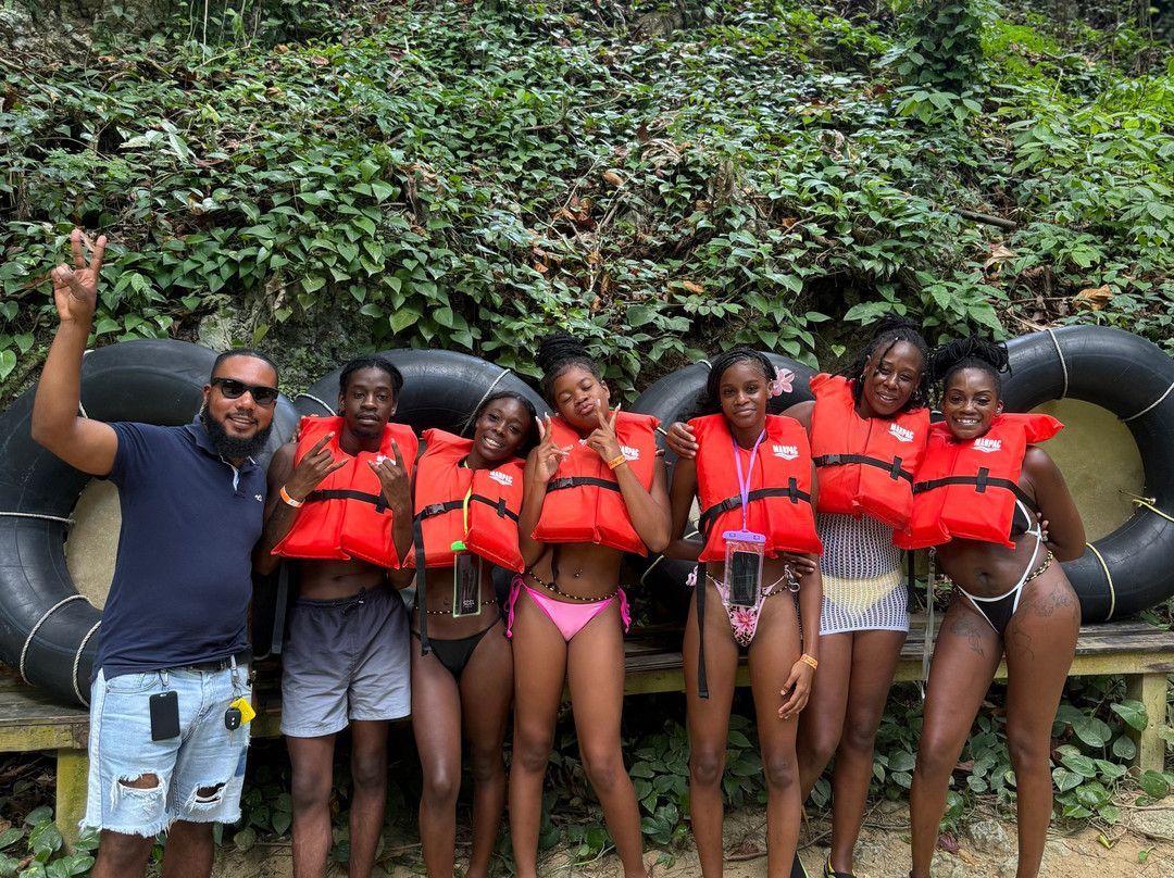 Kemar Good Vibes Tours-蒙特戈贝必去景点