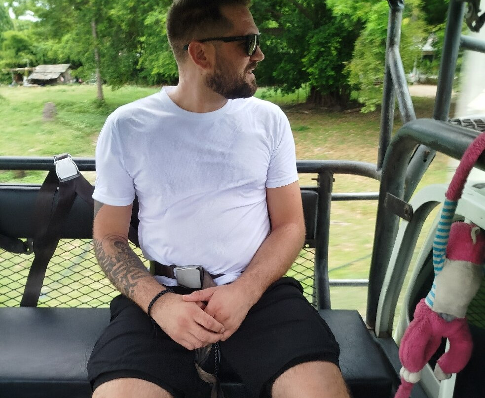 Major Safari Tour-利巴诺伊必去景点