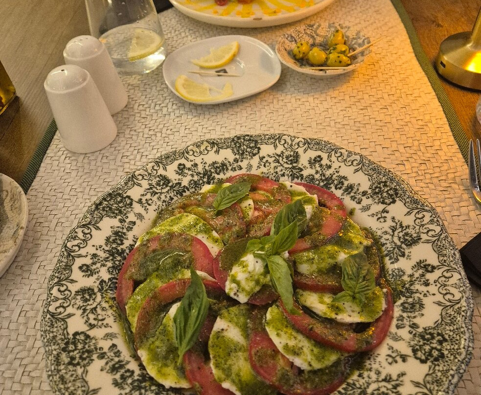 Melipol Restaurant Cafe Italian