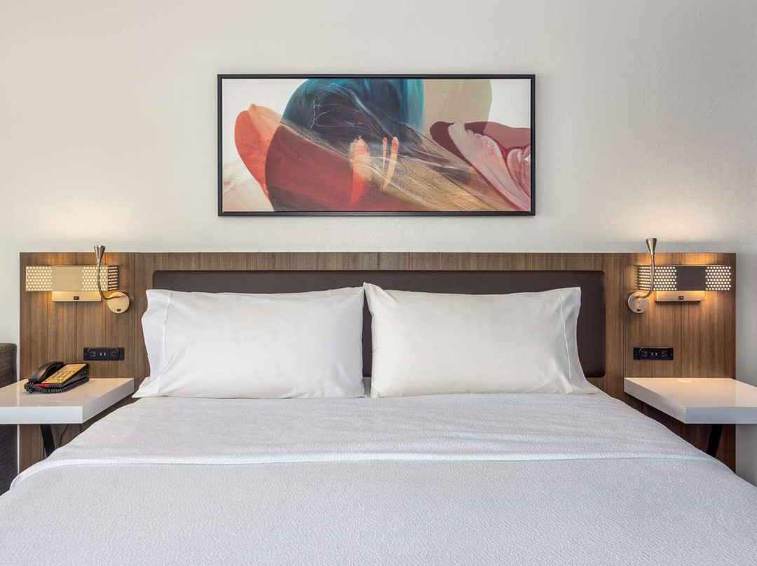 Oakbrook Terrace酒店住宿-希尔顿花园假日总监阳台酒店