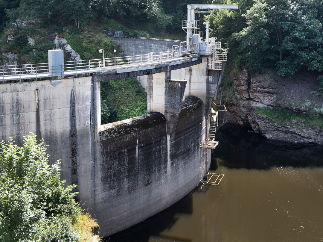 Barrage De La Luzège-Saint-Pantaleon-de-Lapleau必去景点