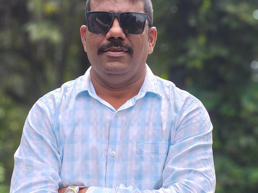 Sumi Queen's Yard Rink Mall Darjeeling主图