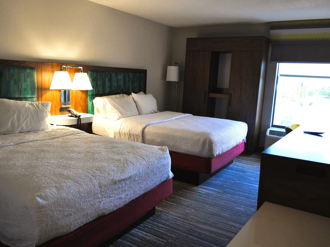 肯特/阿克伦区汉普顿酒店主图