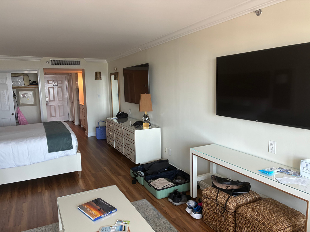 La Mer Beachfront Resort主图