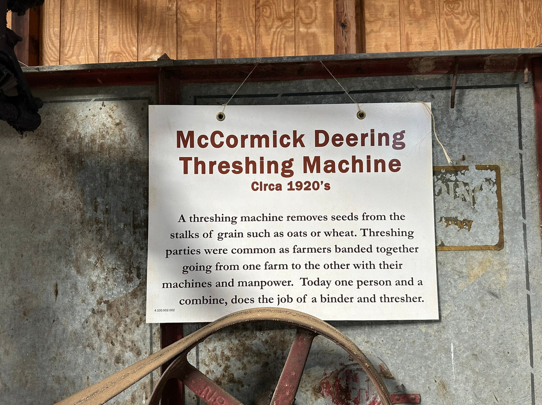 Dan Nagle Walnut Grove Pioneer Village-Long Grove必去景点