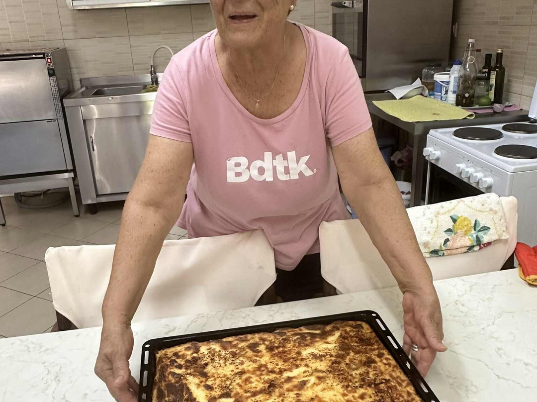 Christina Studios主图