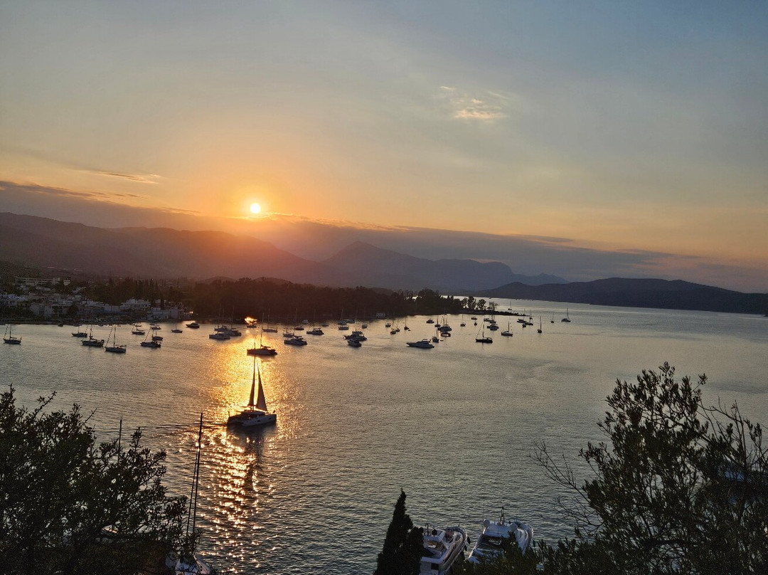 Yacht Sailing-阿里莫斯必去景点