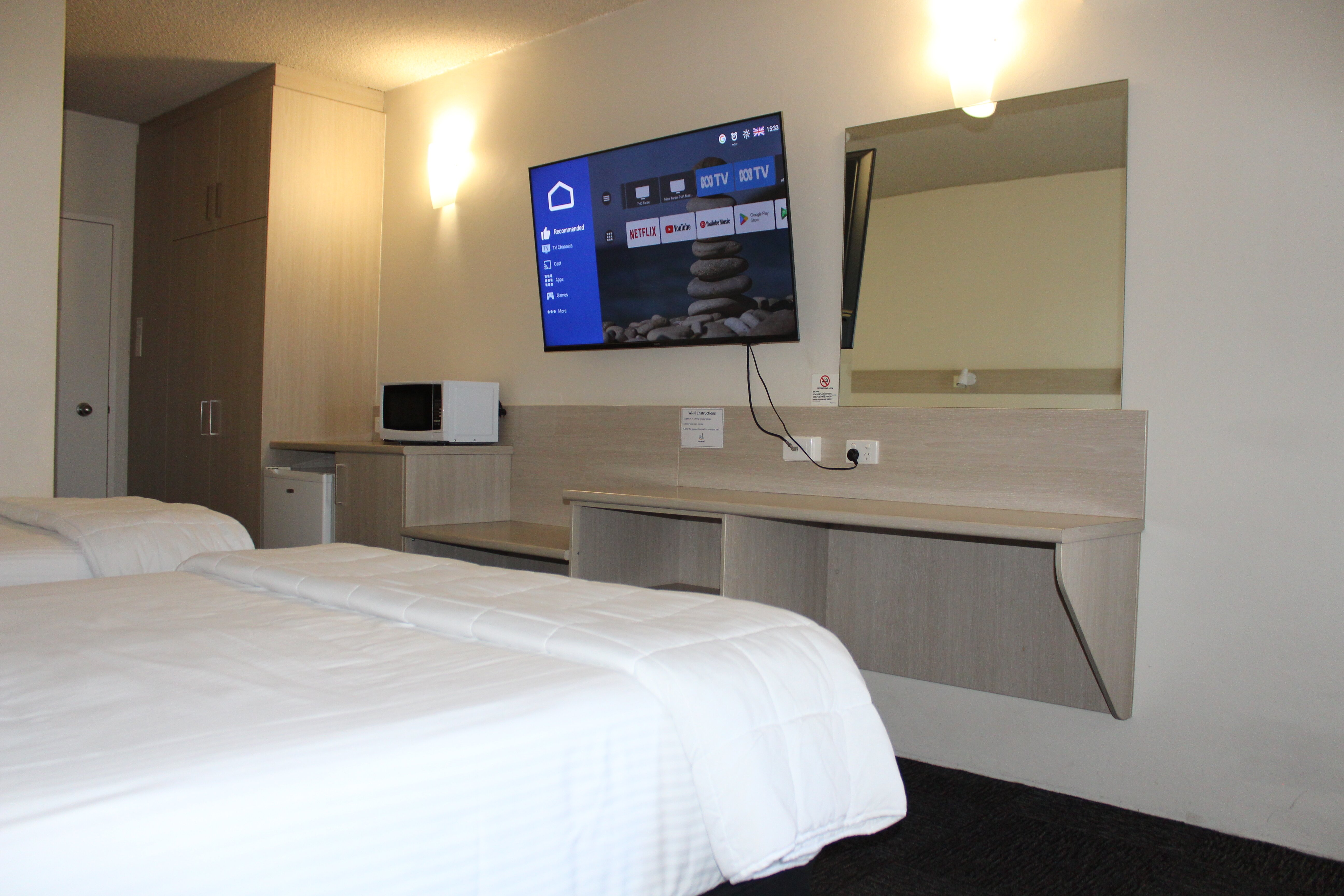 东港汽车酒店-客卧