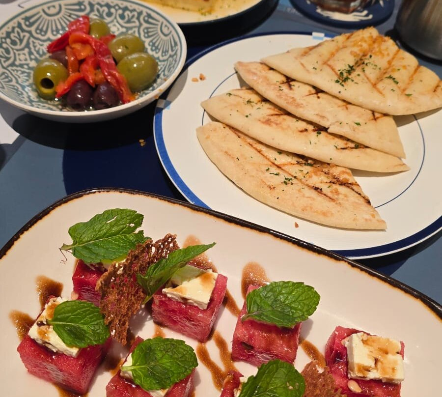 Yialos Grill & Souvlaki