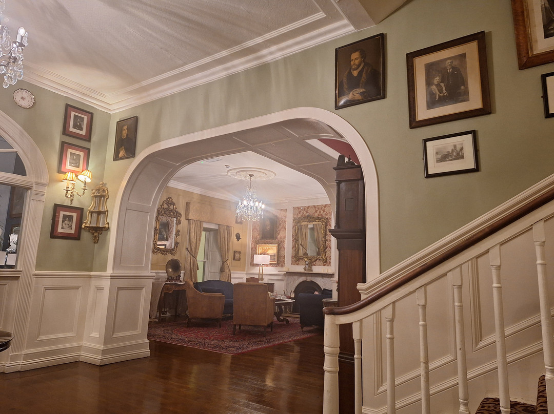 Listowel Arms Hotel主图