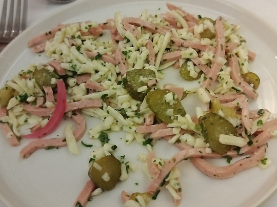 奥雷斯林酒店主图