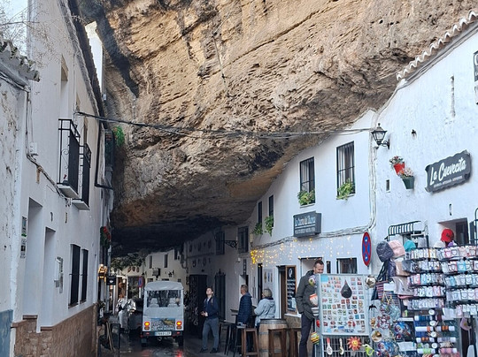 Calle Cuevas De La Sombra-Setenil de las Bodegas必去景点