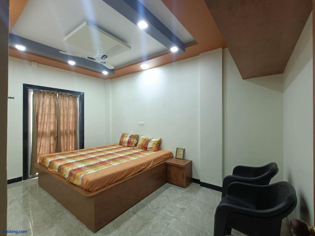 Palange Bhakt Niwas Lodge