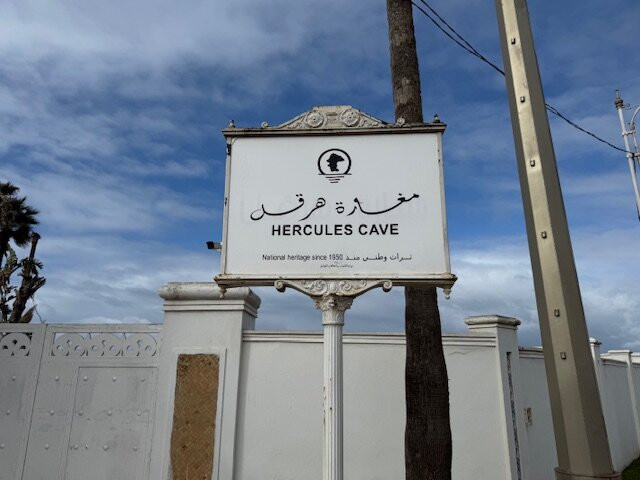 赫拉克勒斯洞穴