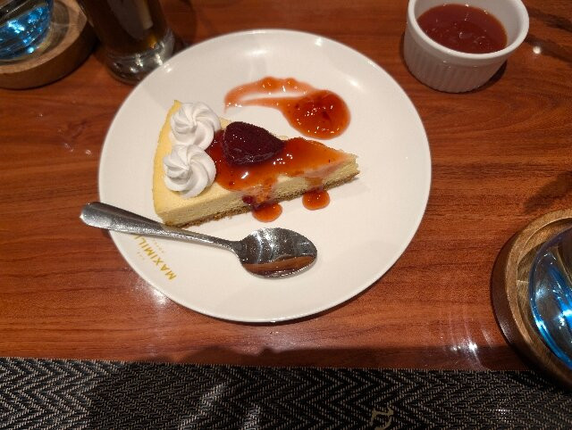 The Maximilian Hotel主图