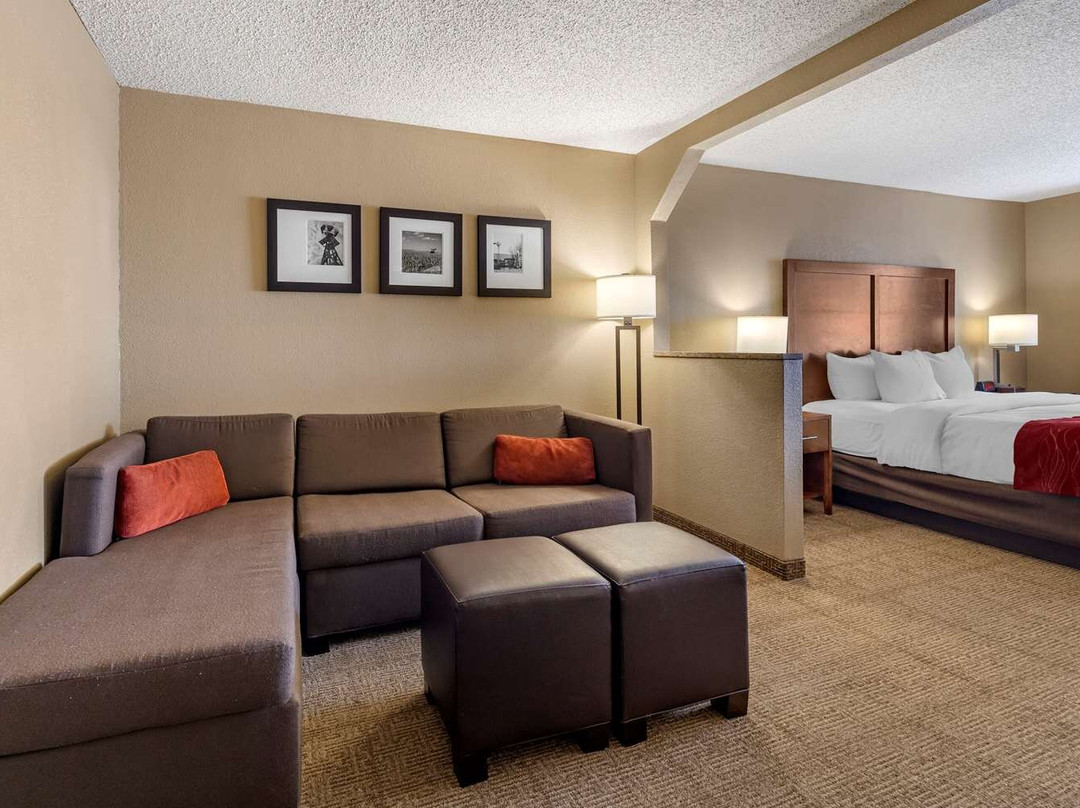 Ellis酒店住宿-Comfort Inn & Suites Hays I-70
