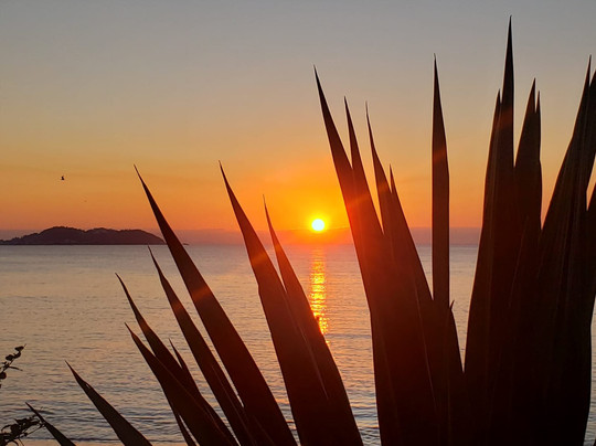 @veleiroJavé-乌巴图巴必去景点