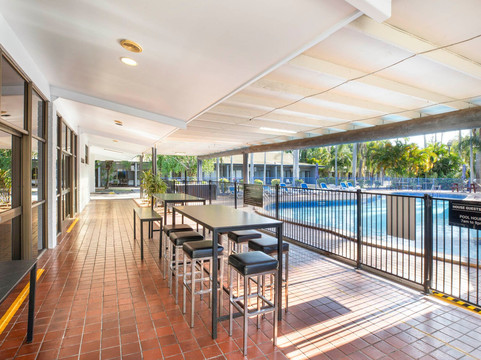 康达里度假村夜帽酒店主图