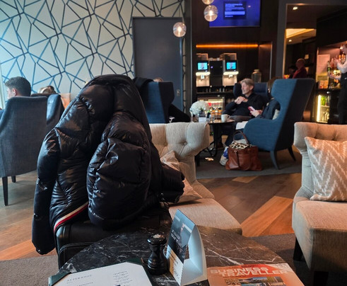 Clubrooms At Gatwick South Terminal-霍利必去景点