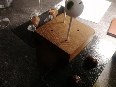 蒙塔榭酒店主图