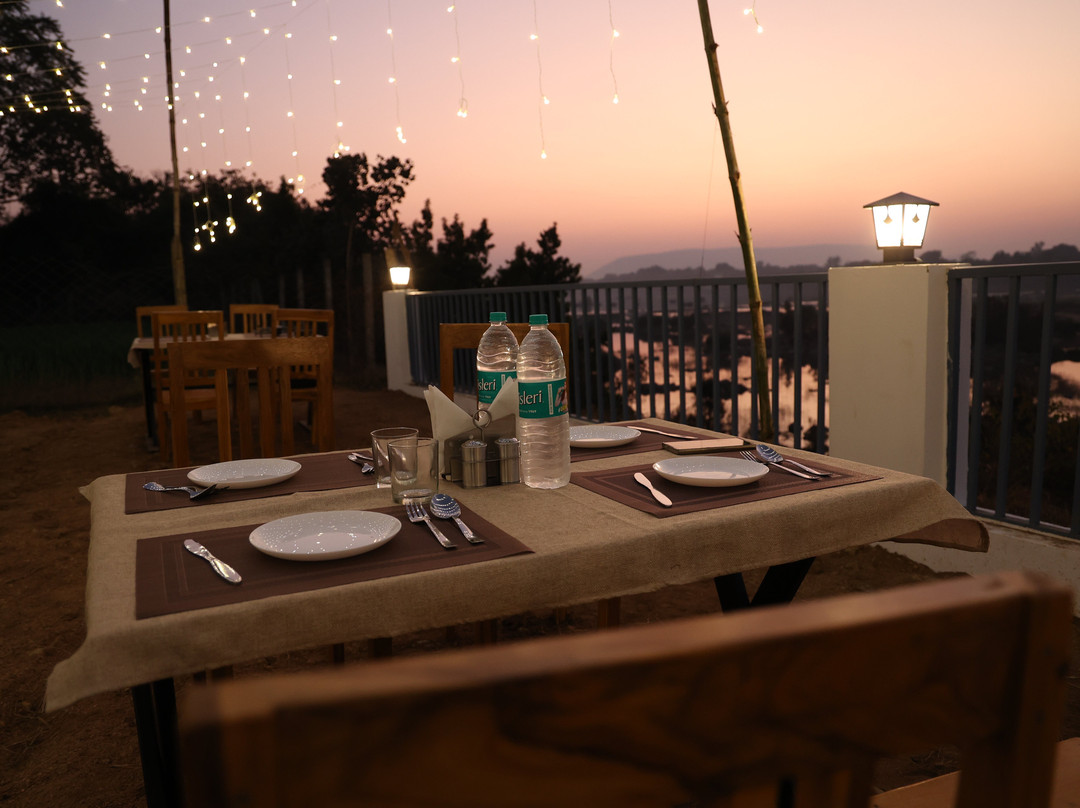 Monkey River Resort