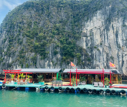 Blue Swimmer Outdoors-下龙湾必去景点