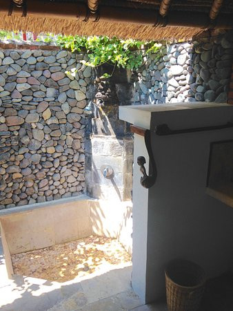 巴厘岛塔曼纱丽水疗度假村主图