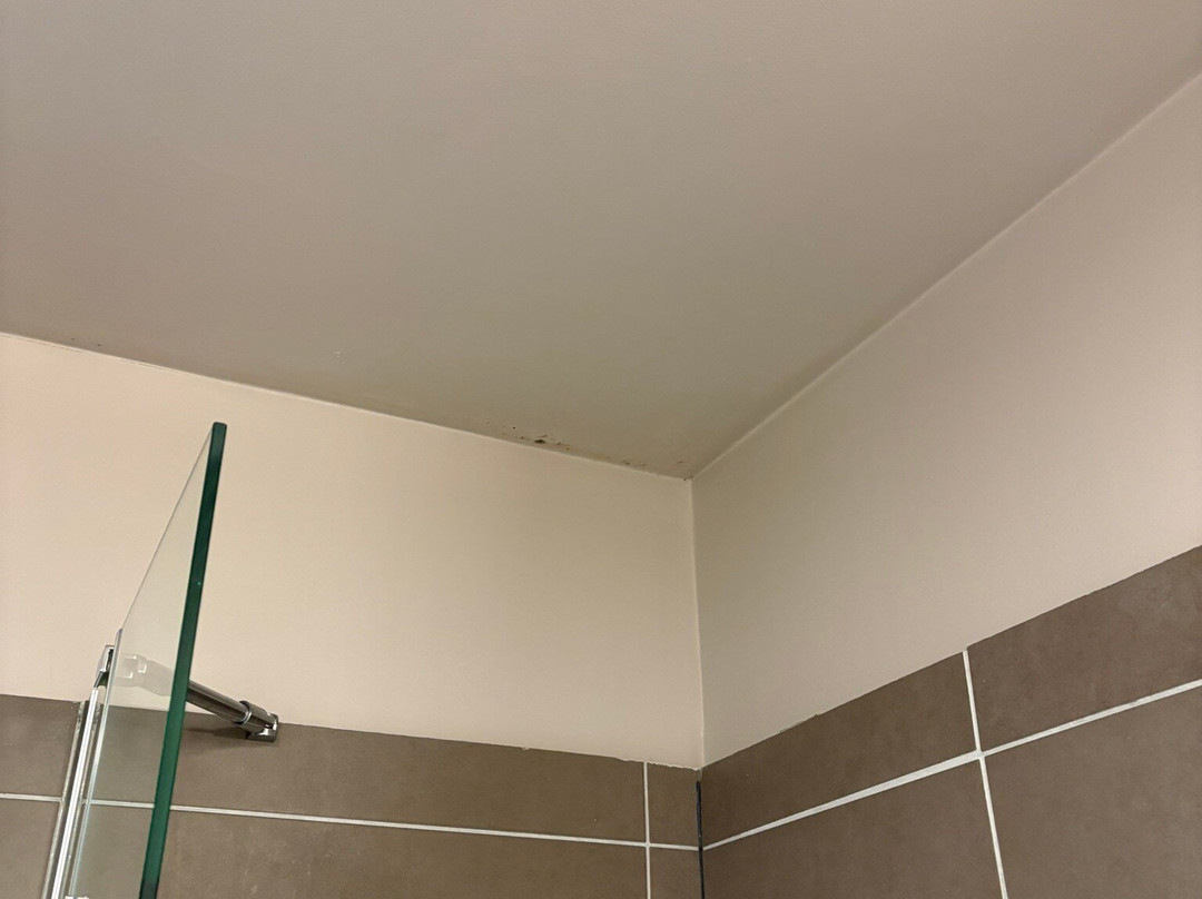 安塔尔温泉酒店主图