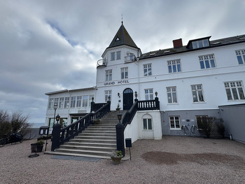 默勒格兰酒店主图