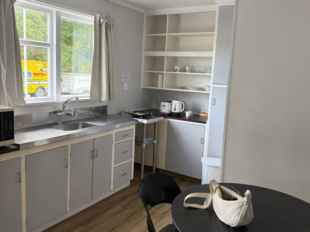 凯利河滨汽车旅馆主图