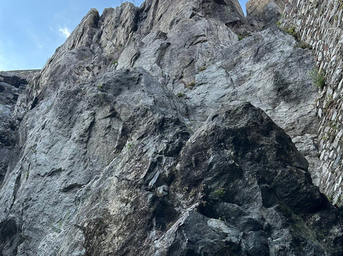 Fortress of Bellinzona-贝林佐纳必去景点