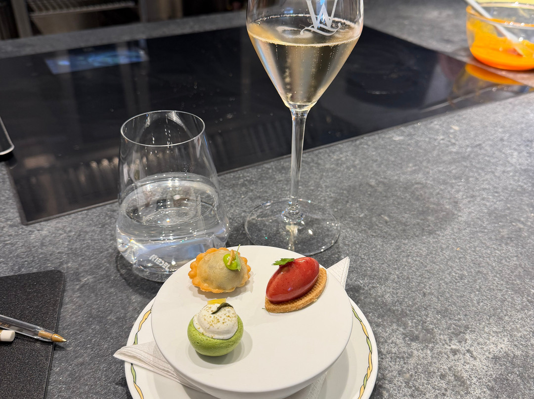 Alain Roux Culinary School-布雷必去景点
