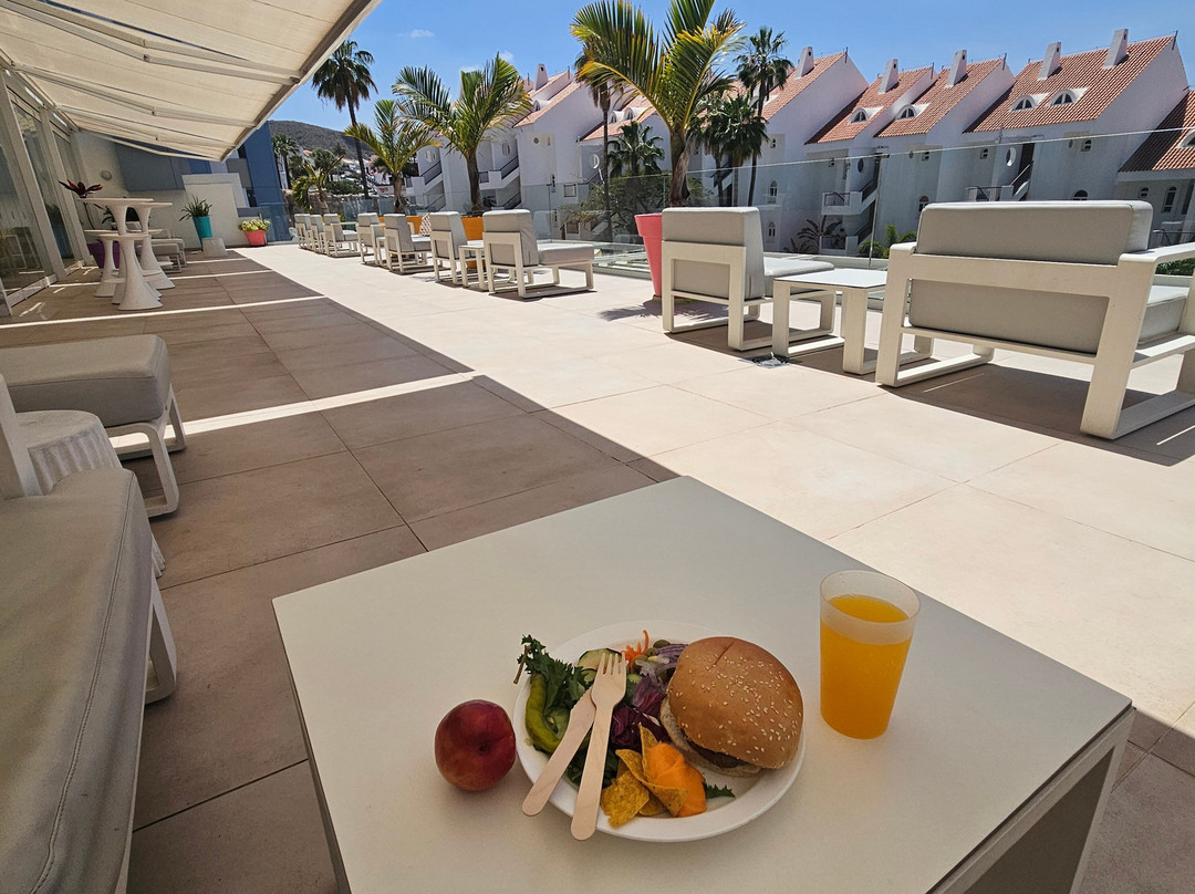 天堂公园趣味时尚酒店主图