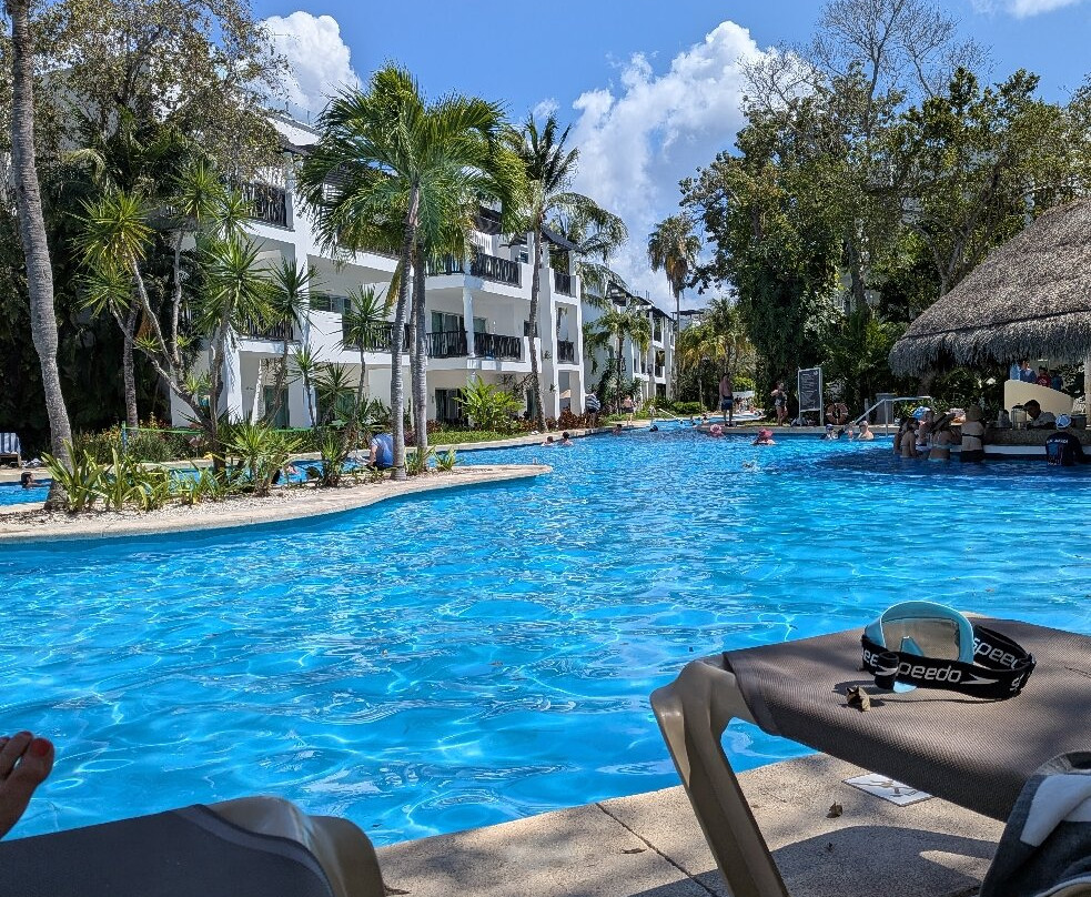 The Fives Beach Hotel & Residences主图