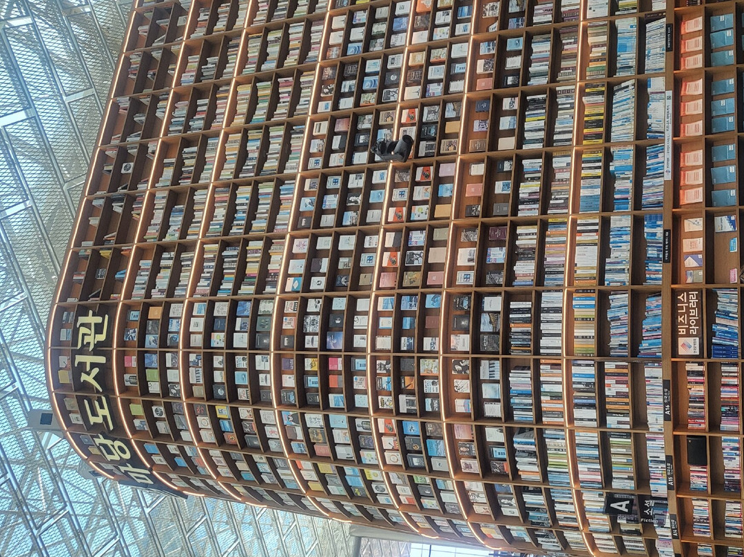 Starfield Library-首尔必去景点