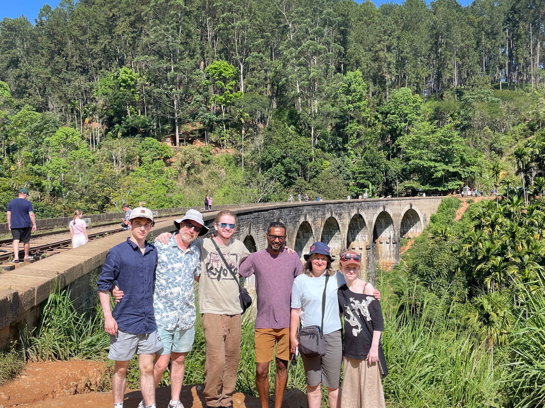 Deshan's Tour of Sri Lanka-Nawalapitiya必去景点