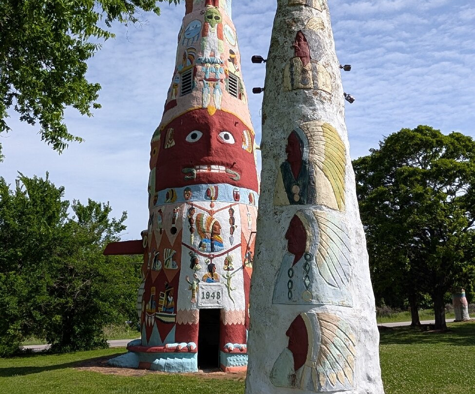 Ed Galloway's Totem Pole Park-Chelsea必去景点